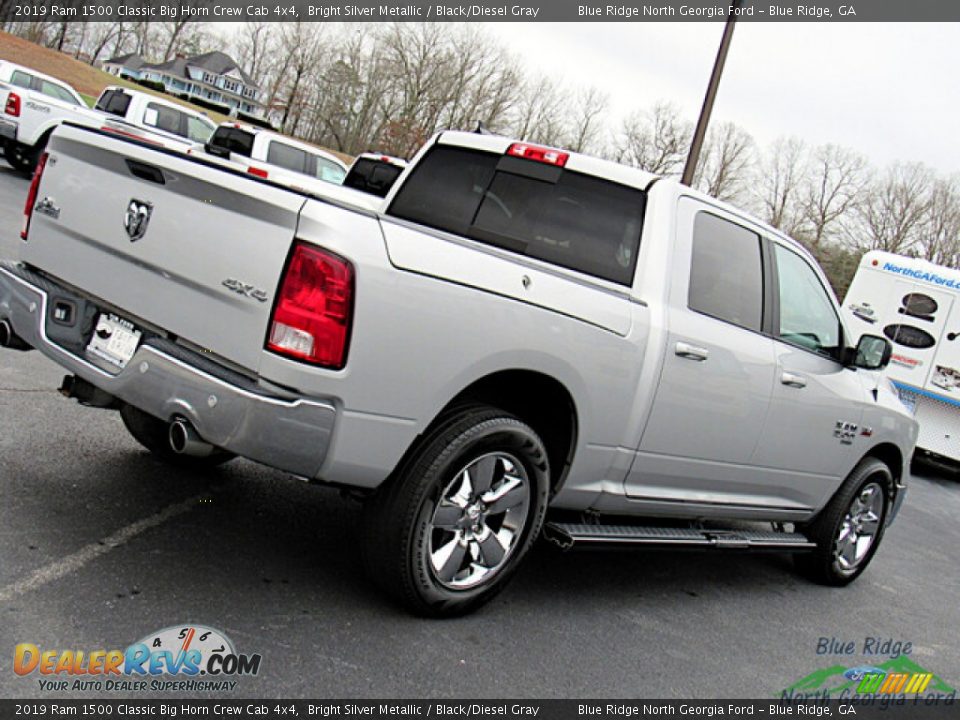 2019 Ram 1500 Classic Big Horn Crew Cab 4x4 Bright Silver Metallic / Black/Diesel Gray Photo #29