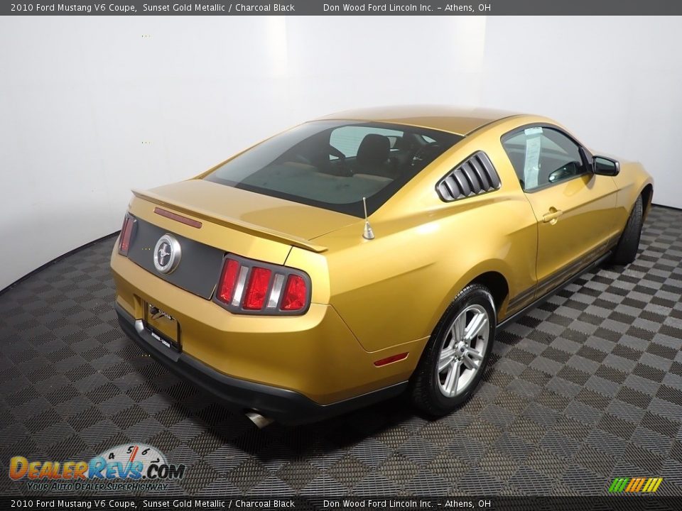 2010 Ford Mustang V6 Coupe Sunset Gold Metallic / Charcoal Black Photo #15