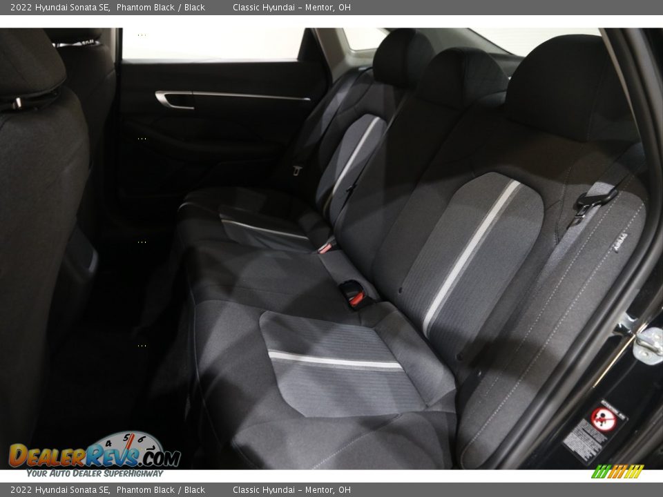 2022 Hyundai Sonata SE Phantom Black / Black Photo #15