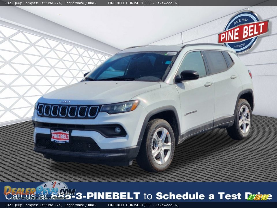 2023 Jeep Compass Latitude 4x4 Bright White / Black Photo #1