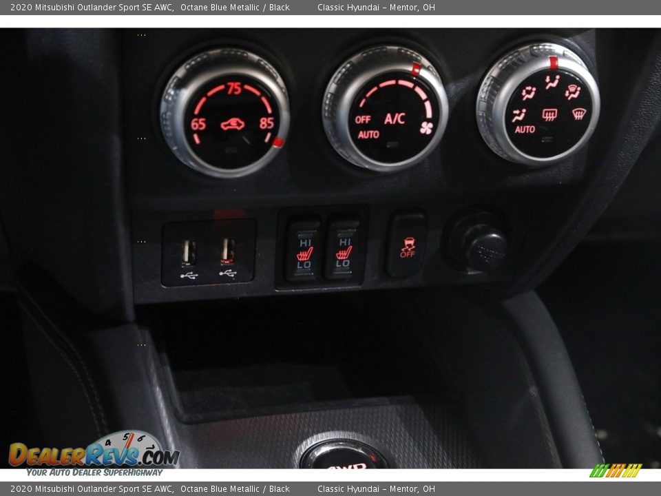 Controls of 2020 Mitsubishi Outlander Sport SE AWC Photo #13