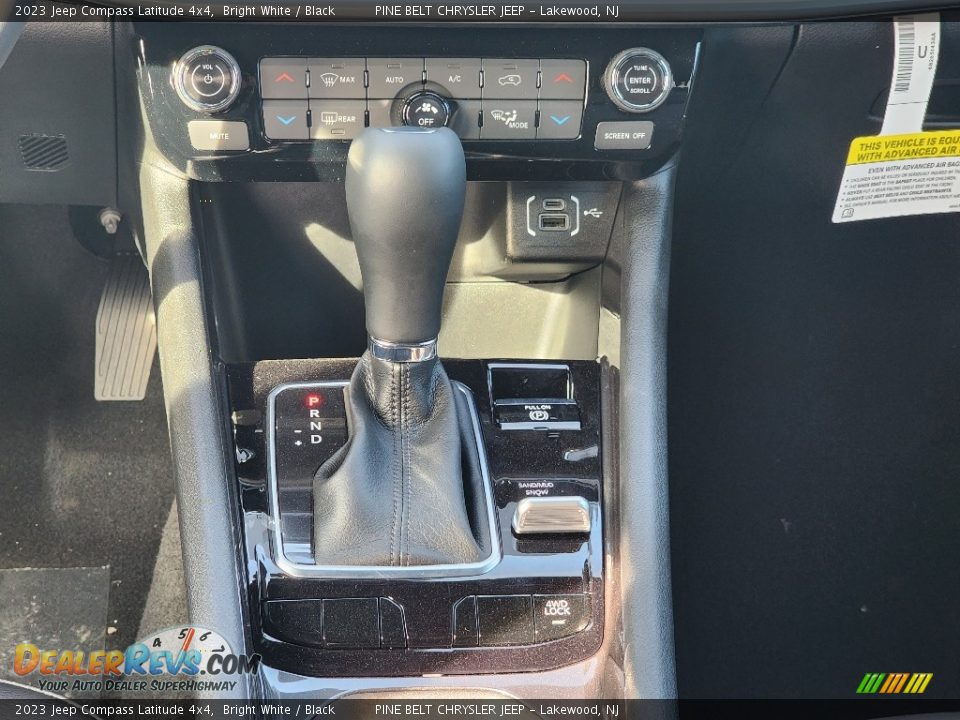 2023 Jeep Compass Latitude 4x4 Bright White / Black Photo #12