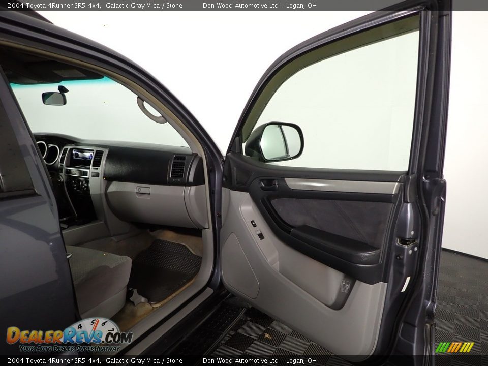 2004 Toyota 4Runner SR5 4x4 Galactic Gray Mica / Stone Photo #20