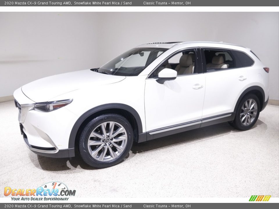 Front 3/4 View of 2020 Mazda CX-9 Grand Touring AWD Photo #3