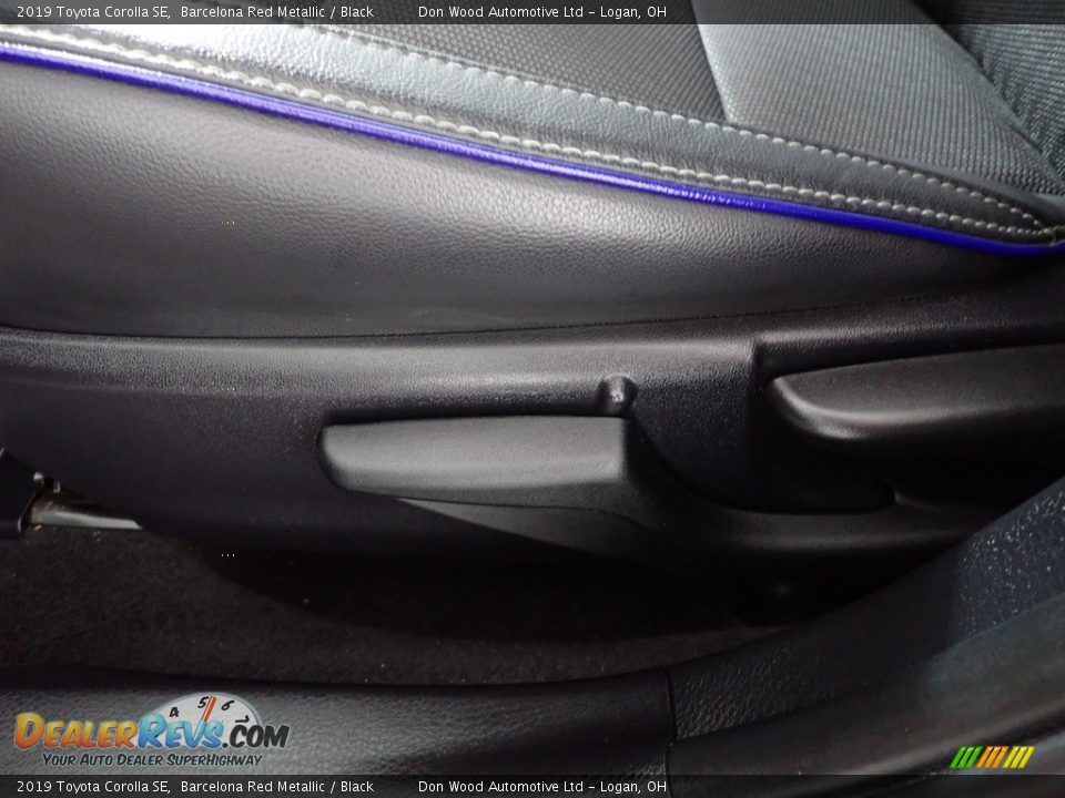 2019 Toyota Corolla SE Barcelona Red Metallic / Black Photo #13