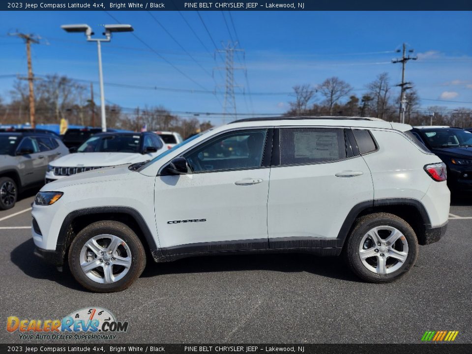 2023 Jeep Compass Latitude 4x4 Bright White / Black Photo #3