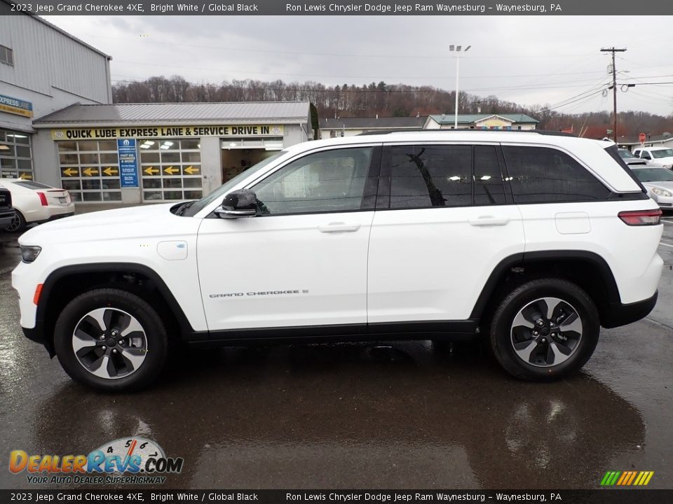 2023 Jeep Grand Cherokee 4XE Bright White / Global Black Photo #2