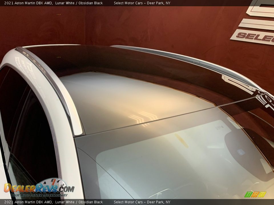 2021 Aston Martin DBX AWD Lunar White / Obsidian Black Photo #10