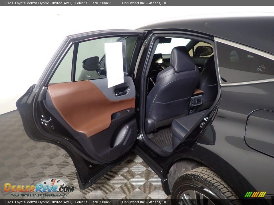 2021 Toyota Venza Hybrid Limited AWD Celestial Black / Black Photo #32