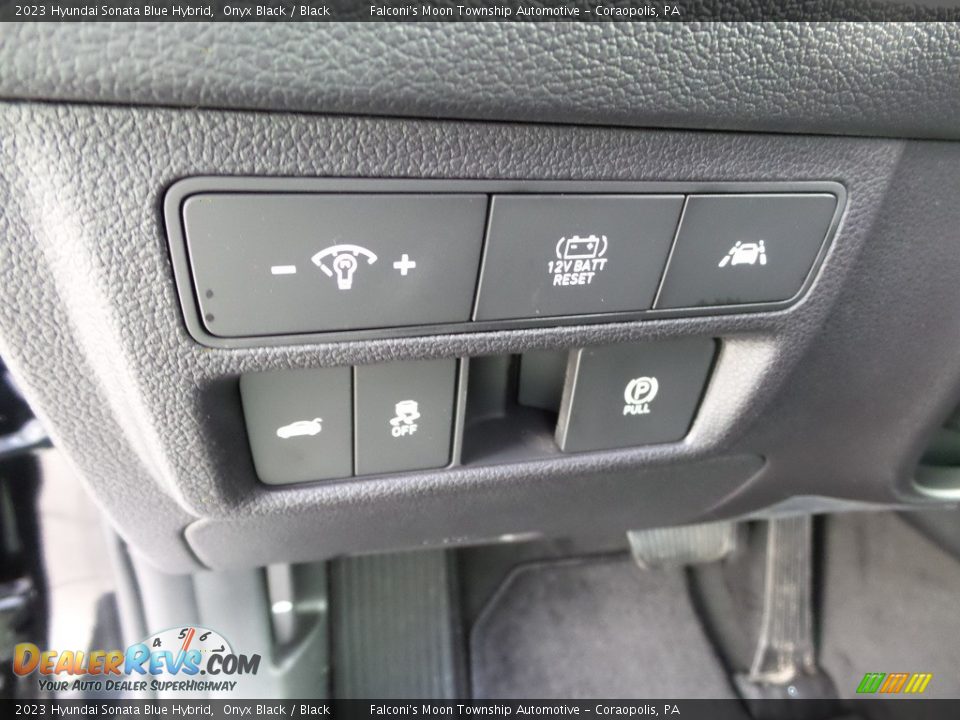 Controls of 2023 Hyundai Sonata Blue Hybrid Photo #14