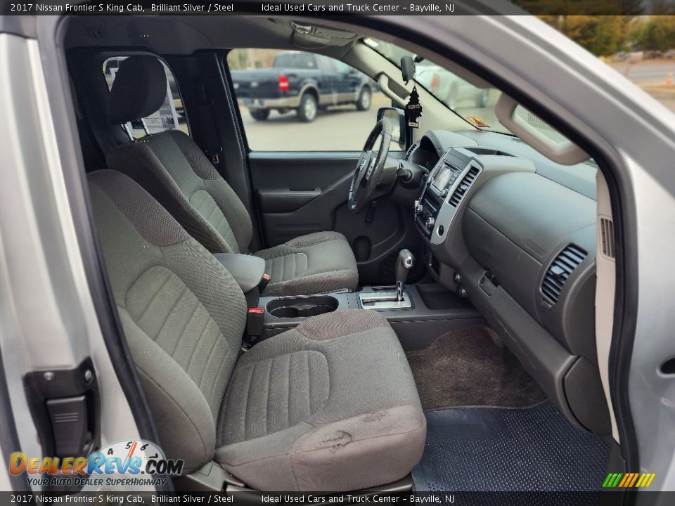 Front Seat of 2017 Nissan Frontier S King Cab Photo #11