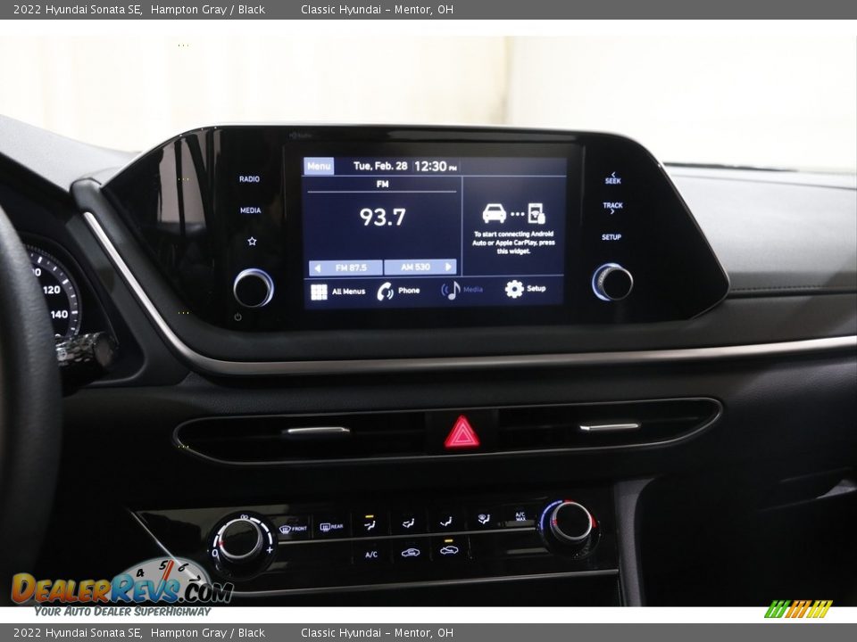 2022 Hyundai Sonata SE Hampton Gray / Black Photo #9