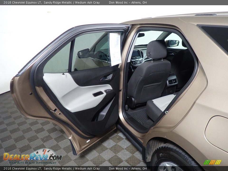 2018 Chevrolet Equinox LT Sandy Ridge Metallic / Medium Ash Gray Photo #30