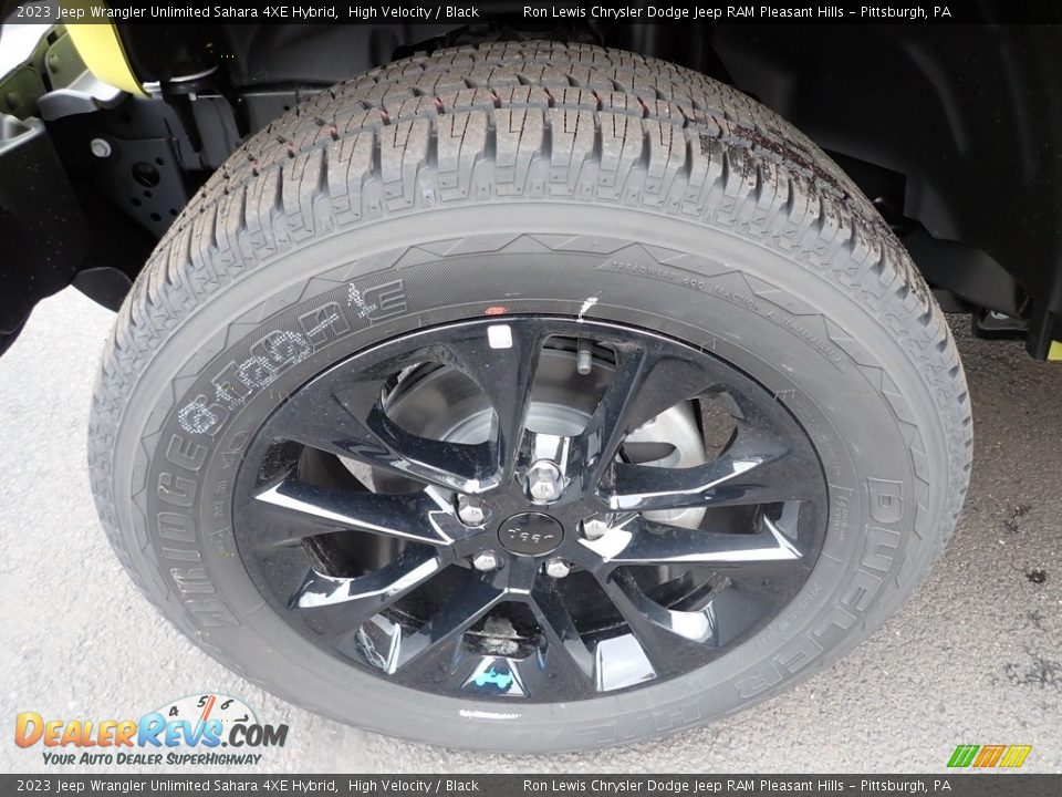 2023 Jeep Wrangler Unlimited Sahara 4XE Hybrid High Velocity / Black Photo #11