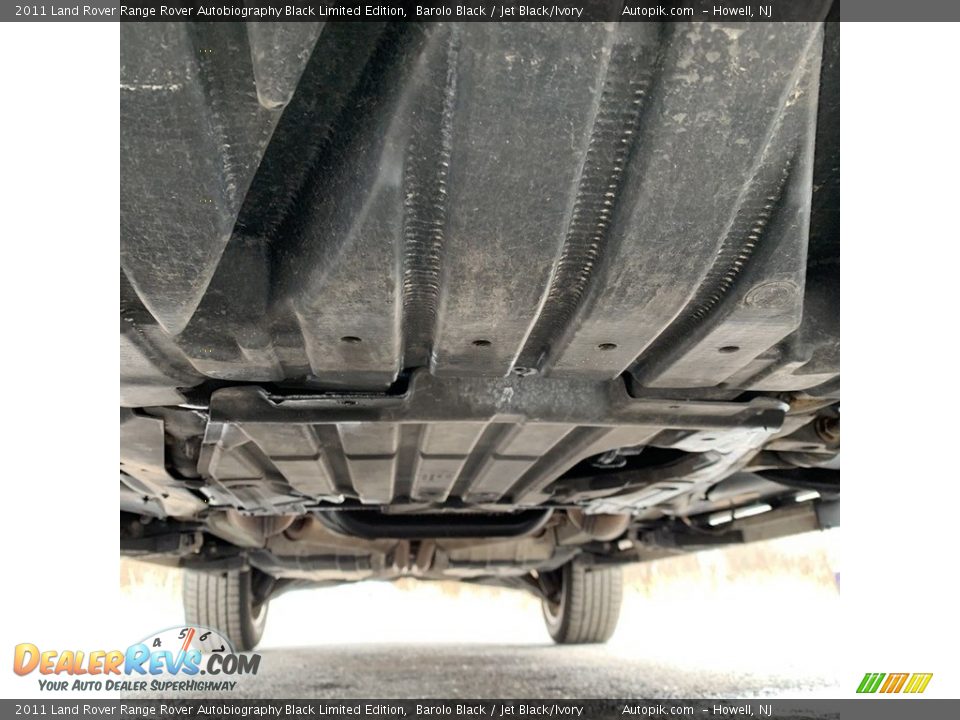 Undercarriage of 2011 Land Rover Range Rover Autobiography Black Limited Edition Photo #29