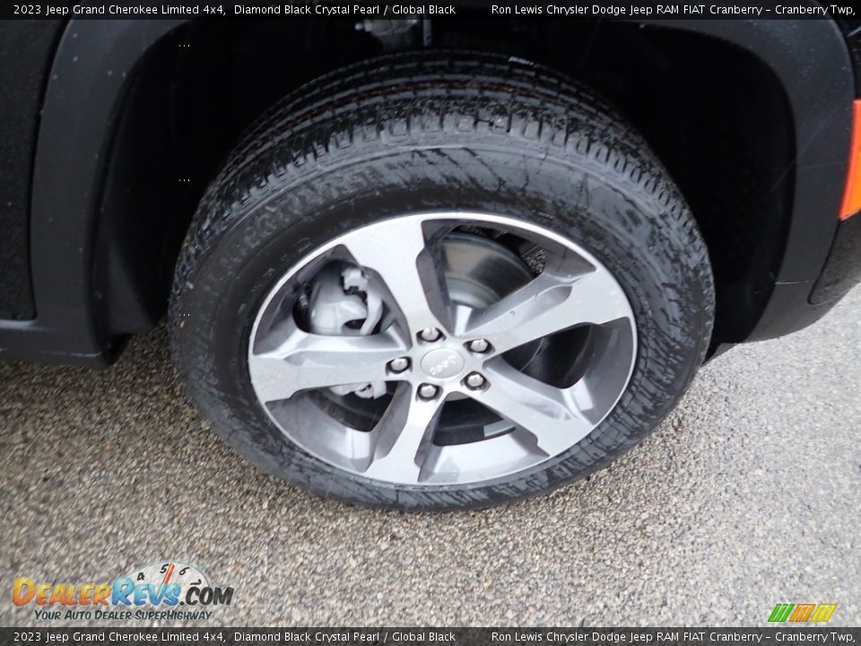 2023 Jeep Grand Cherokee Limited 4x4 Diamond Black Crystal Pearl / Global Black Photo #9