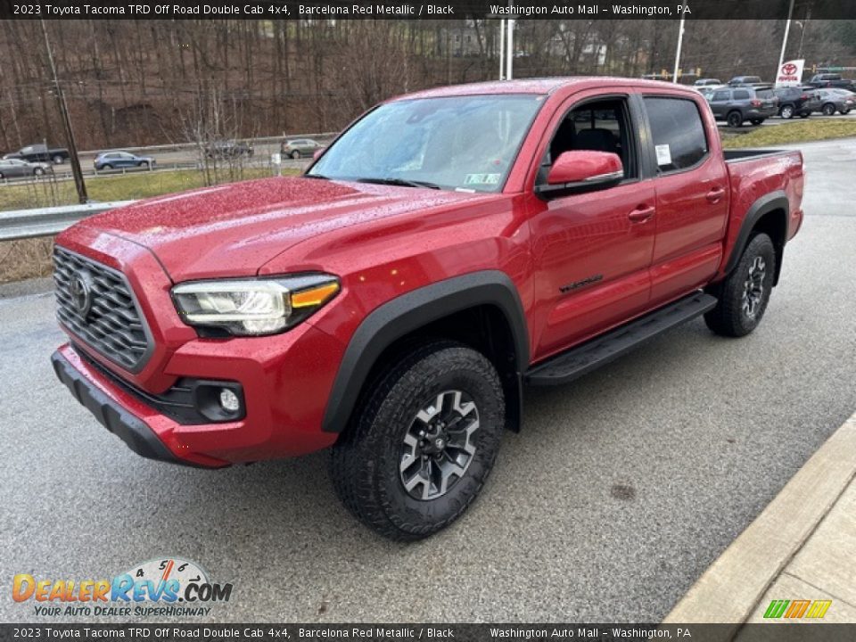 Front 3/4 View of 2023 Toyota Tacoma TRD Off Road Double Cab 4x4 Photo #7