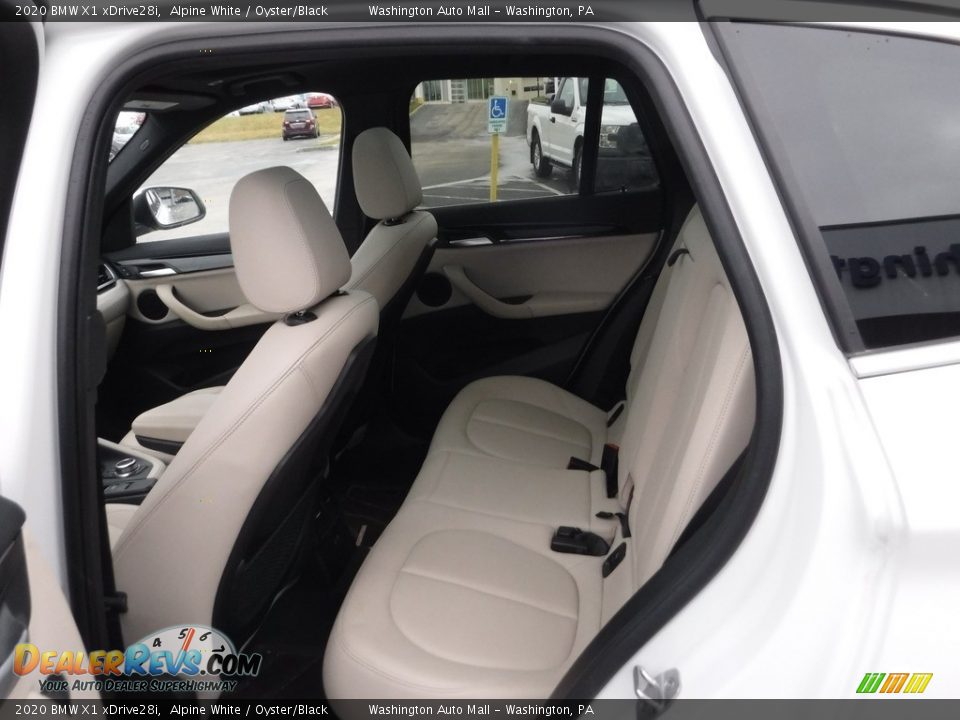 2020 BMW X1 xDrive28i Alpine White / Oyster/Black Photo #26