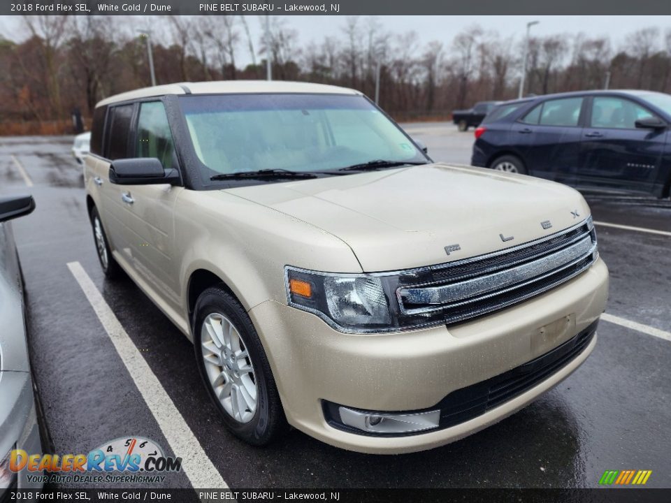 Front 3/4 View of 2018 Ford Flex SEL Photo #2