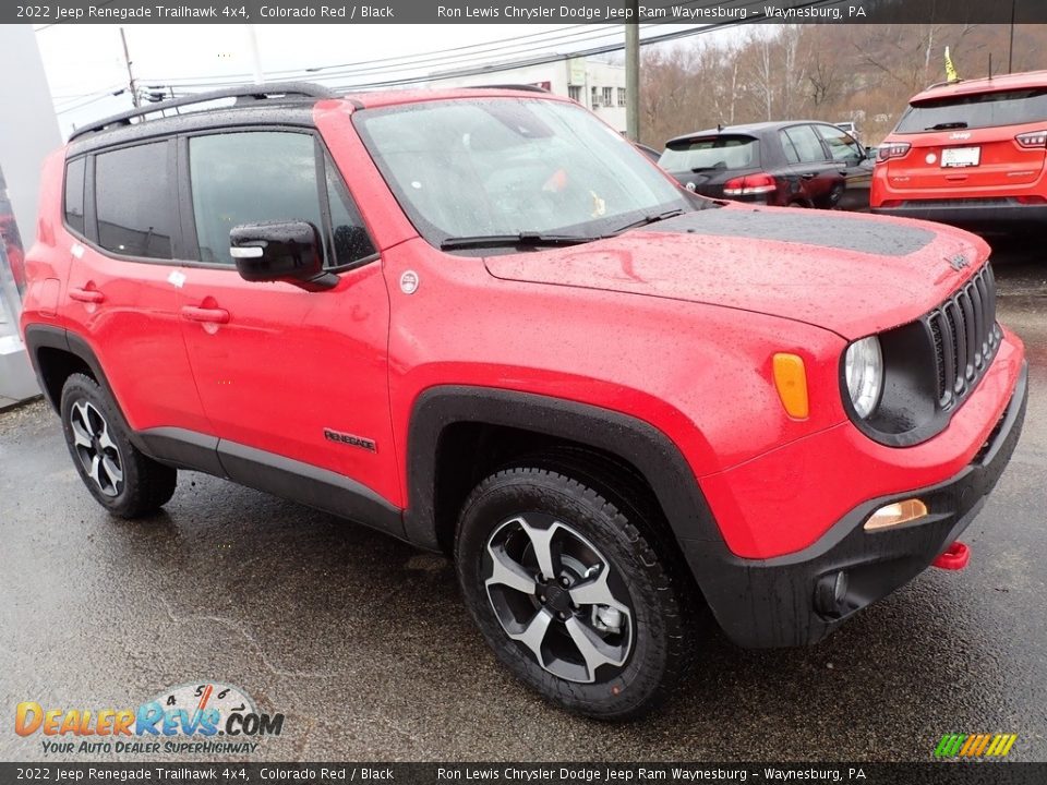 Front 3/4 View of 2022 Jeep Renegade Trailhawk 4x4 Photo #8