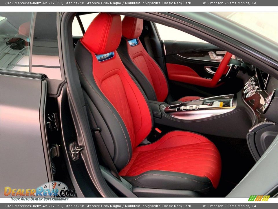 Manufaktur Signature Classic Red/Black Interior - 2023 Mercedes-Benz AMG GT 63 Photo #5