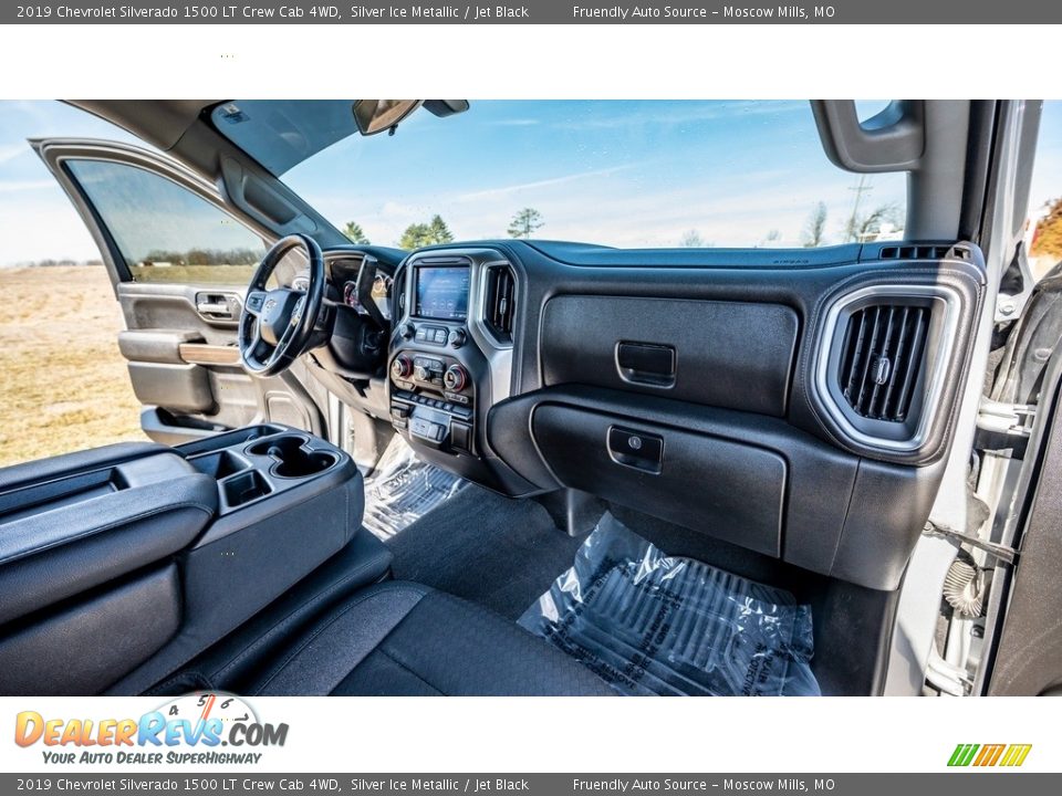 2019 Chevrolet Silverado 1500 LT Crew Cab 4WD Silver Ice Metallic / Jet Black Photo #13
