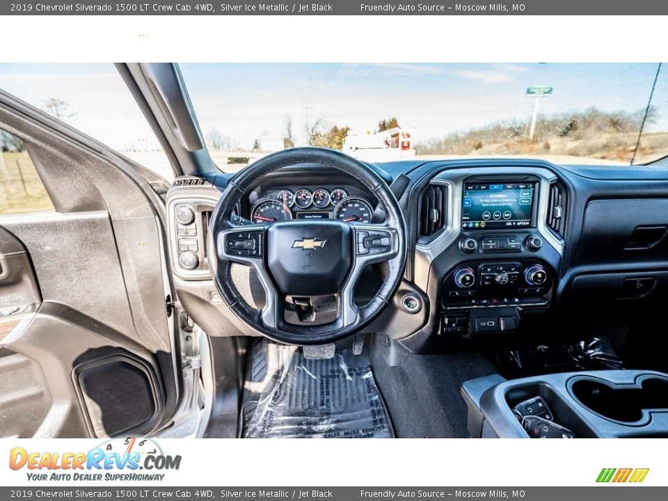2019 Chevrolet Silverado 1500 LT Crew Cab 4WD Silver Ice Metallic / Jet Black Photo #15