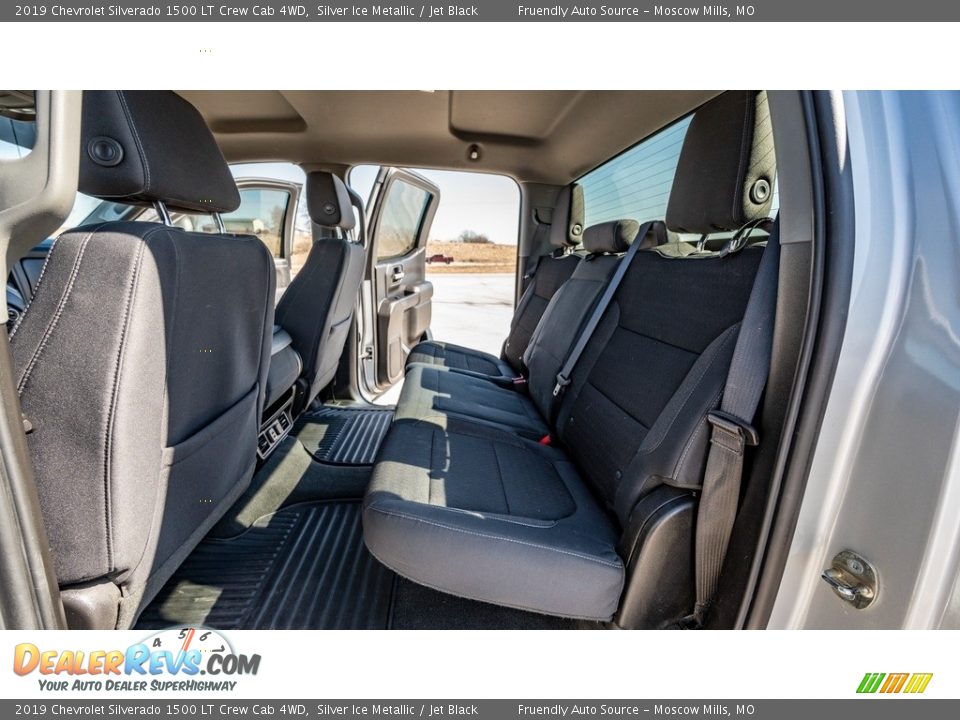 2019 Chevrolet Silverado 1500 LT Crew Cab 4WD Silver Ice Metallic / Jet Black Photo #16