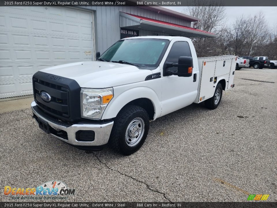 2015 Ford F250 Super Duty XL Regular Cab Utility Oxford White / Steel Photo #2