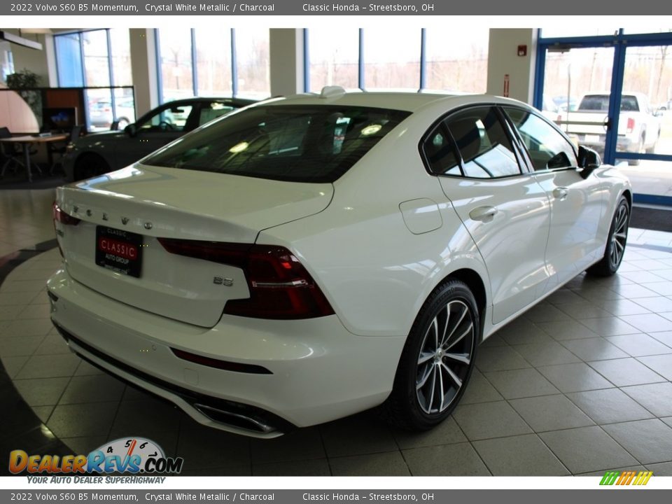 2022 Volvo S60 B5 Momentum Crystal White Metallic / Charcoal Photo #7