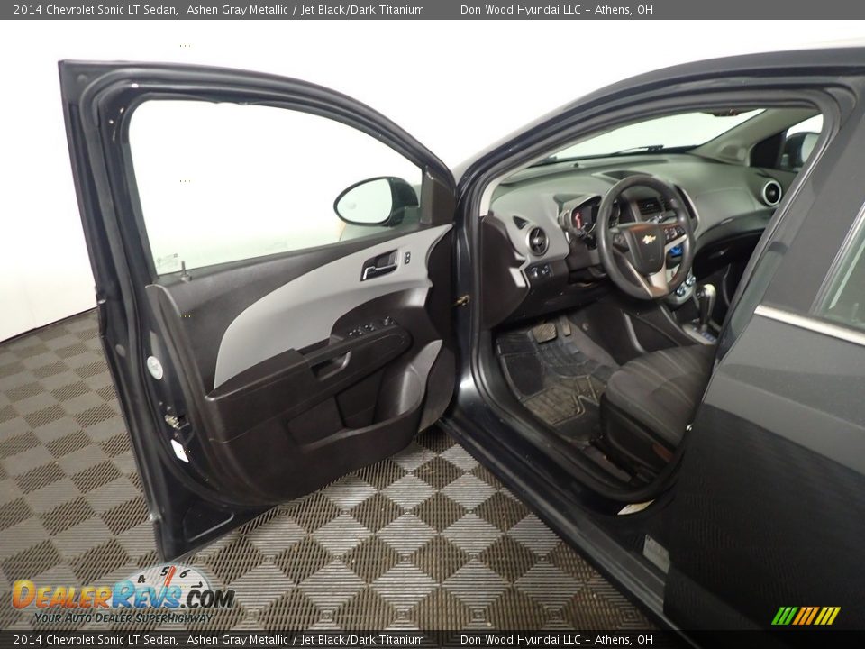 2014 Chevrolet Sonic LT Sedan Ashen Gray Metallic / Jet Black/Dark Titanium Photo #16