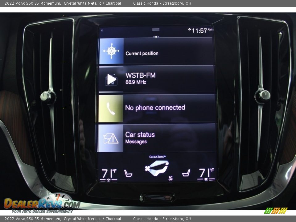 2022 Volvo S60 B5 Momentum Crystal White Metallic / Charcoal Photo #35