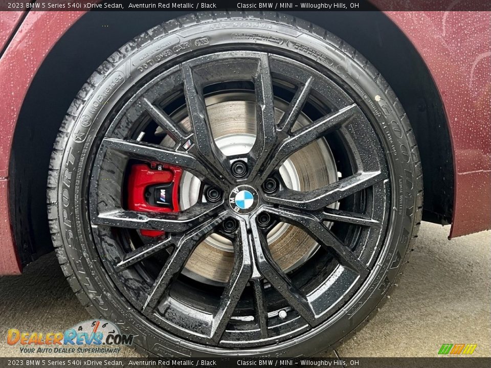 2023 BMW 5 Series 540i xDrive Sedan Wheel Photo #2