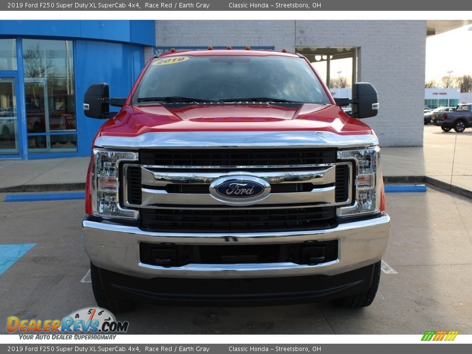 2019 Ford F250 Super Duty XL SuperCab 4x4 Race Red / Earth Gray Photo #2