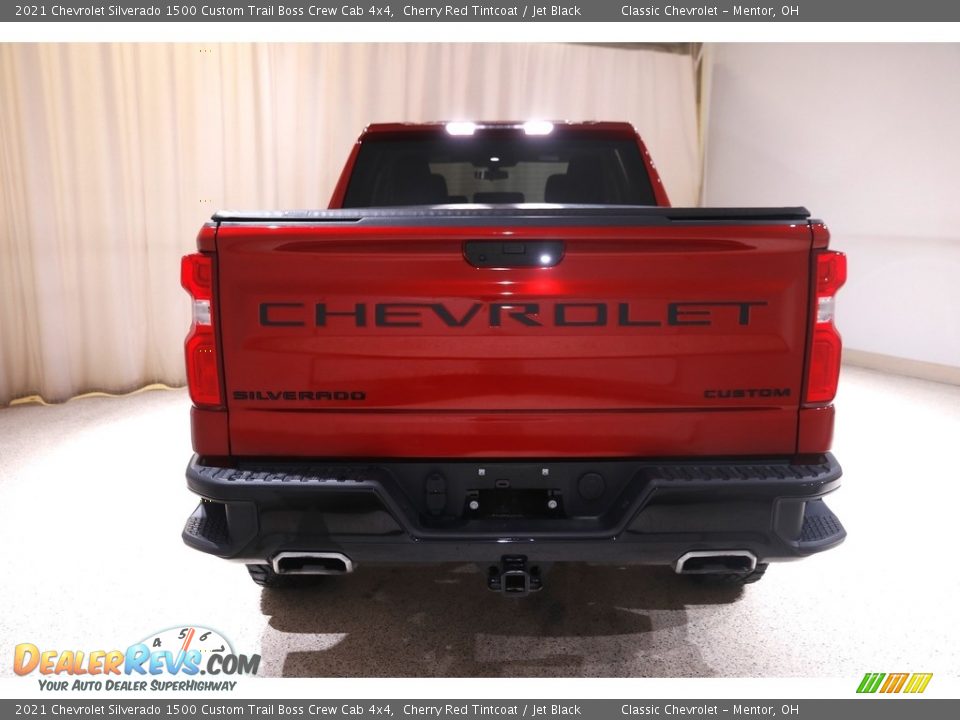 Exhaust of 2021 Chevrolet Silverado 1500 Custom Trail Boss Crew Cab 4x4 Photo #19