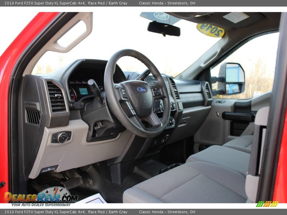2019 Ford F250 Super Duty XL SuperCab 4x4 Race Red / Earth Gray Photo #16