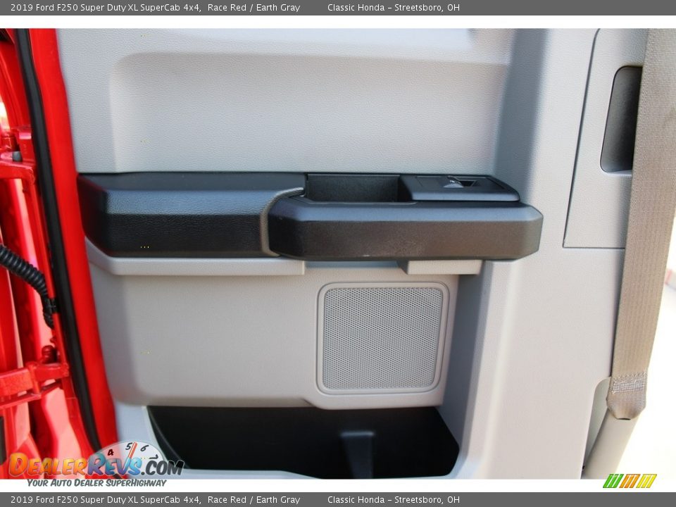2019 Ford F250 Super Duty XL SuperCab 4x4 Race Red / Earth Gray Photo #31