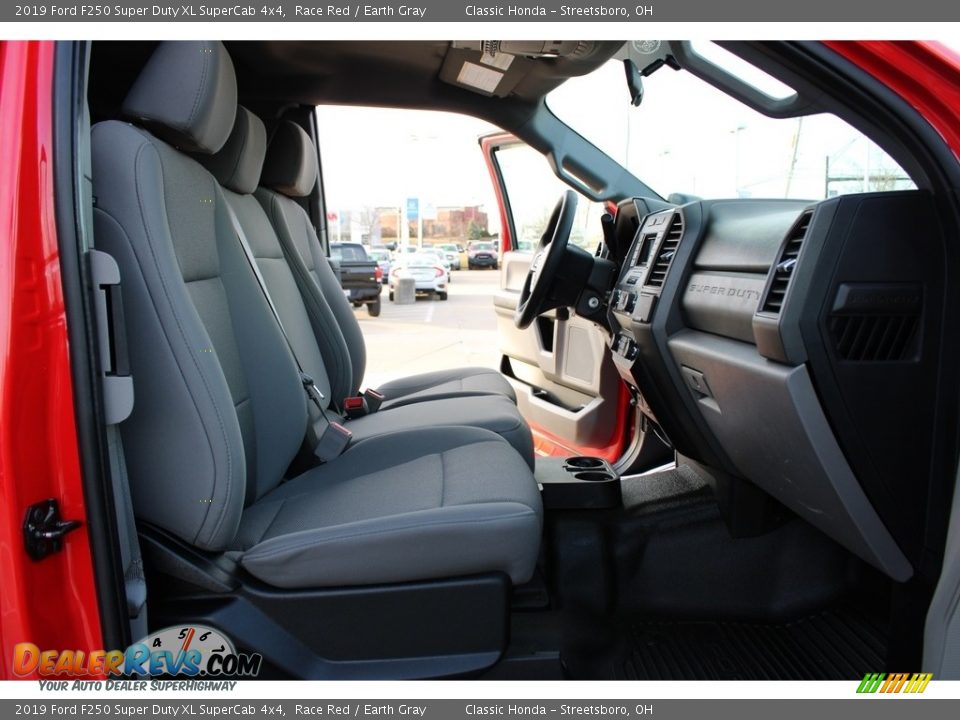 2019 Ford F250 Super Duty XL SuperCab 4x4 Race Red / Earth Gray Photo #36