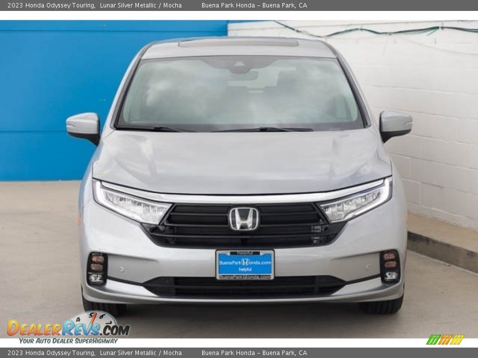 2023 Honda Odyssey Touring Lunar Silver Metallic / Mocha Photo #3