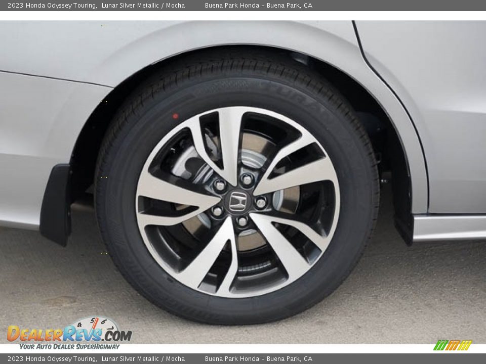 2023 Honda Odyssey Touring Wheel Photo #10