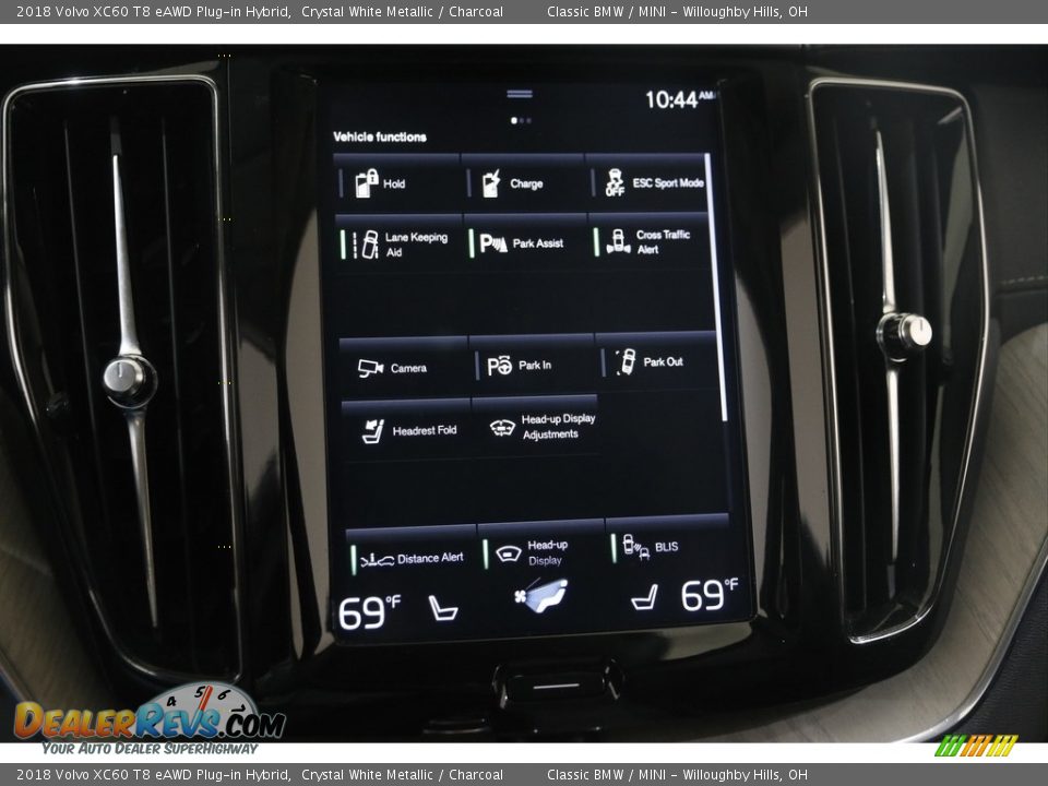 Controls of 2018 Volvo XC60 T8 eAWD Plug-in Hybrid Photo #15