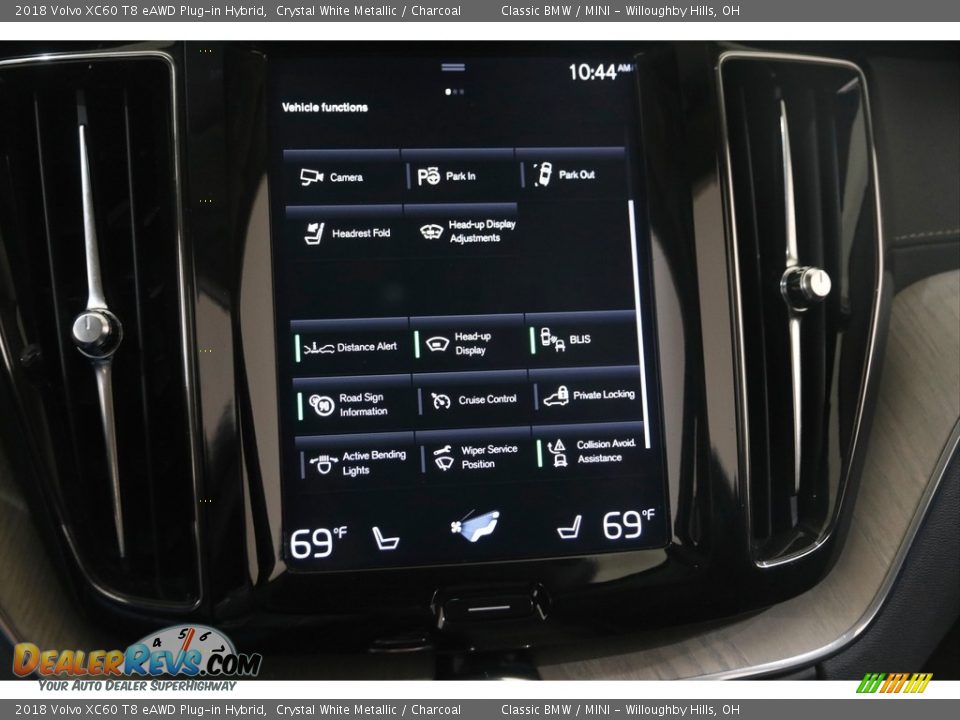 Controls of 2018 Volvo XC60 T8 eAWD Plug-in Hybrid Photo #16