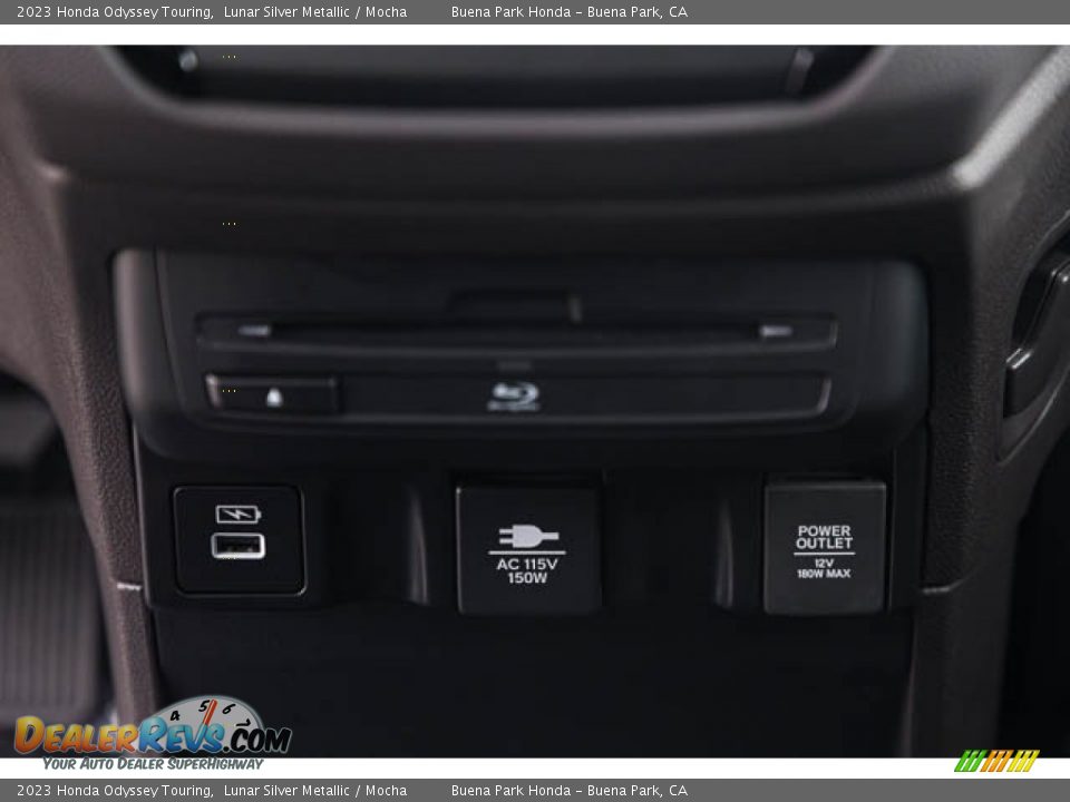 Controls of 2023 Honda Odyssey Touring Photo #23