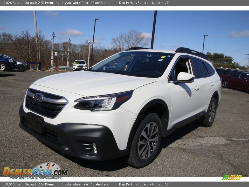 2020 Subaru Outback 2.5i Premium Crystal White Pearl / Slate Black Photo #1