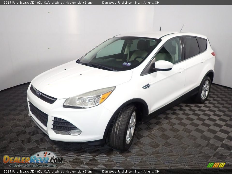 2015 Ford Escape SE 4WD Oxford White / Medium Light Stone Photo #9