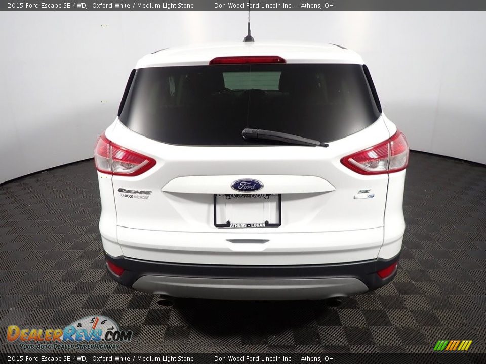 2015 Ford Escape SE 4WD Oxford White / Medium Light Stone Photo #12