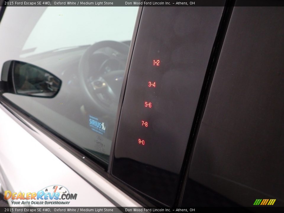 2015 Ford Escape SE 4WD Oxford White / Medium Light Stone Photo #17