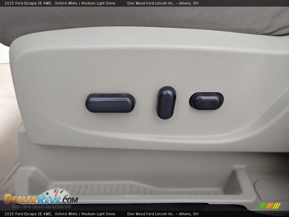 2015 Ford Escape SE 4WD Oxford White / Medium Light Stone Photo #21