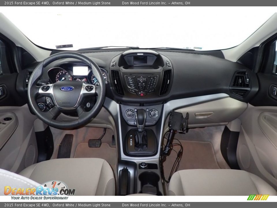 2015 Ford Escape SE 4WD Oxford White / Medium Light Stone Photo #22