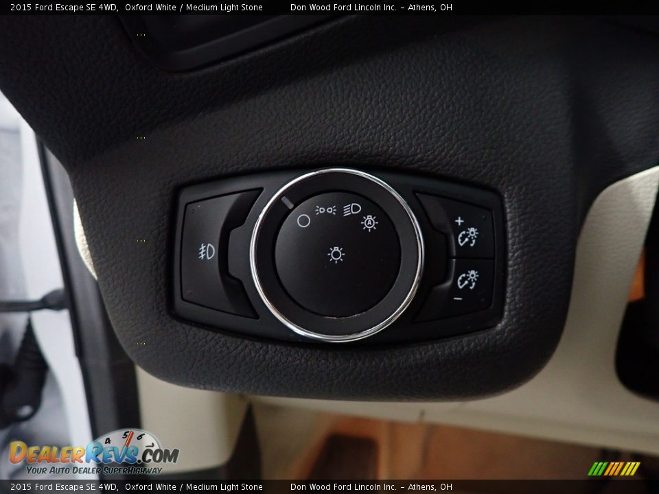 2015 Ford Escape SE 4WD Oxford White / Medium Light Stone Photo #28